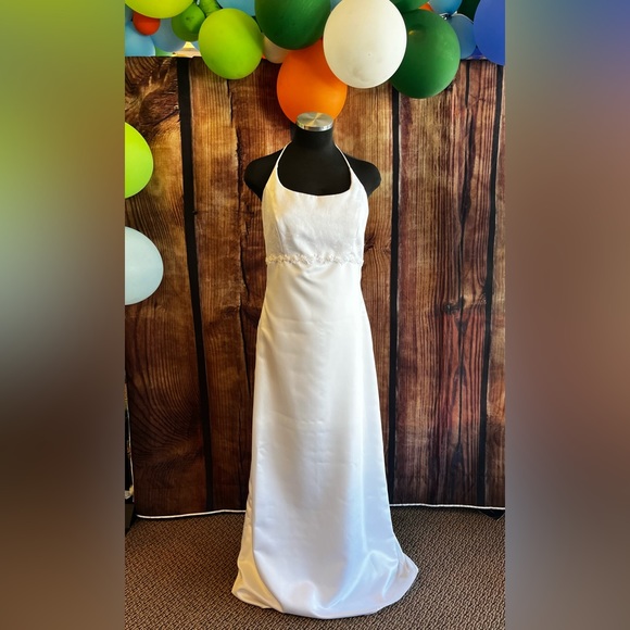 White simple spaghetti strap halter top beaded waist wedding dress size 8 - Picture 1 of 7